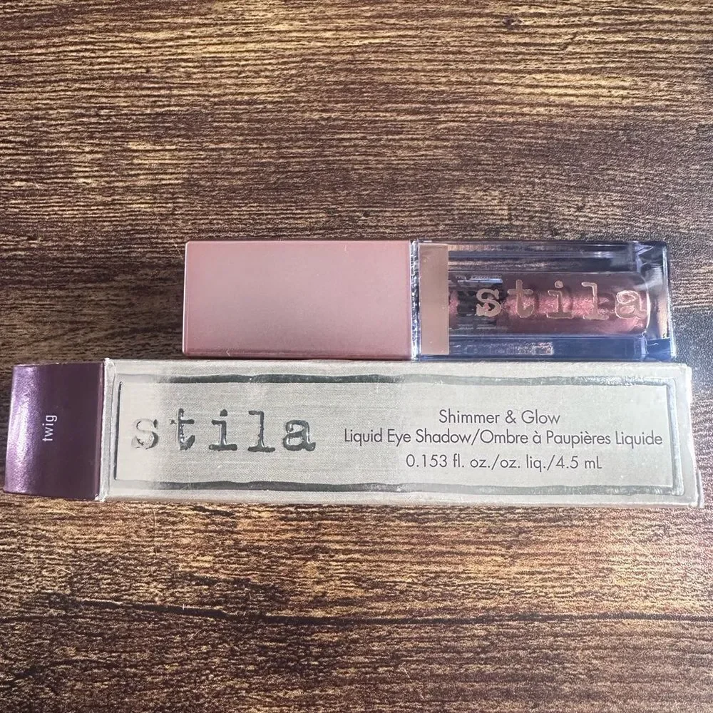 NIB Stila Shimmer & Glow Liquid in Twig